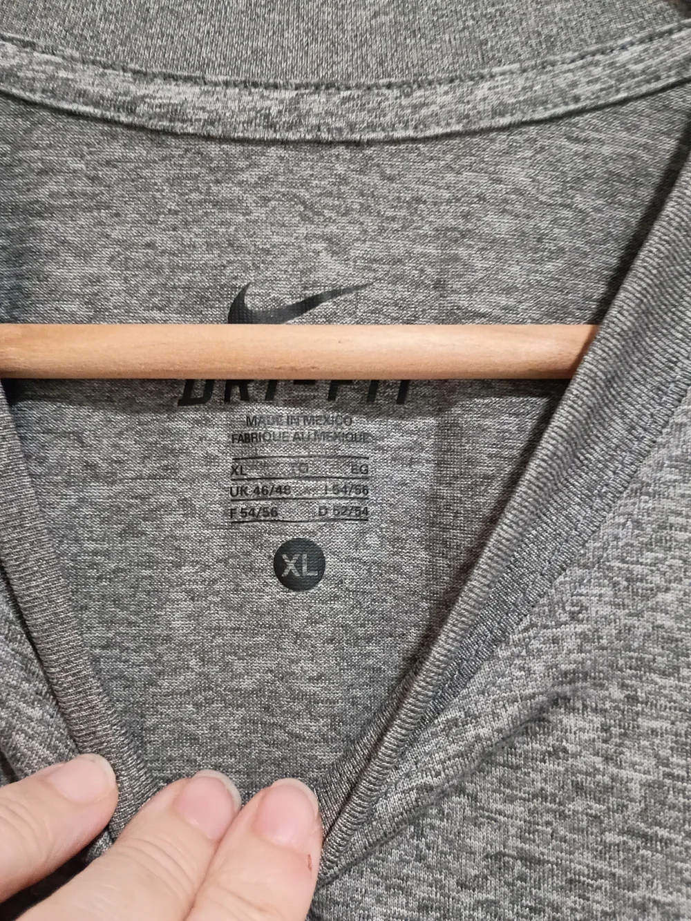 Nike men gray